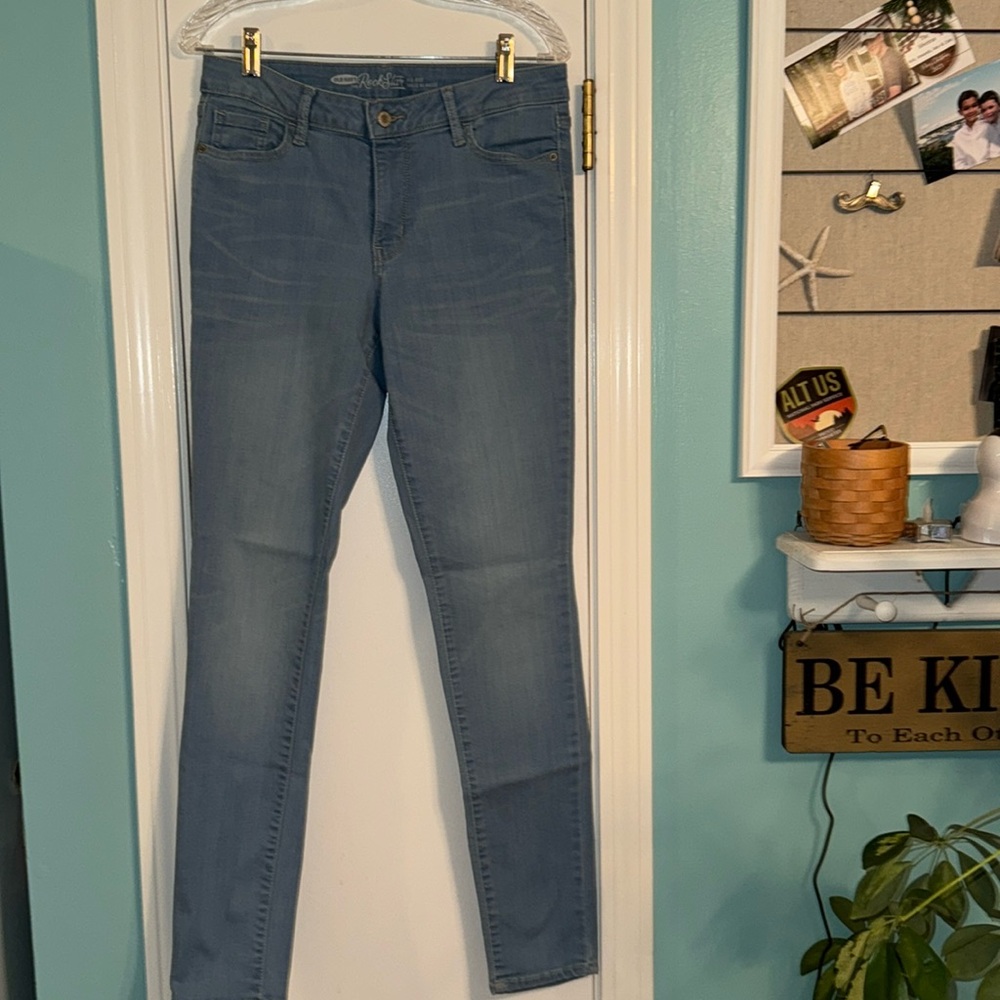TALL ALERT! Old Navy Mid Rise Rockstar 8 LONG